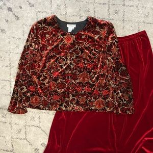 22W Coldwater Creek holiday set